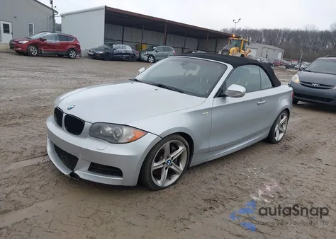 2010 BMW 135I z USA, uszkodzony, nr VIN WBAUN9C55AVK41620